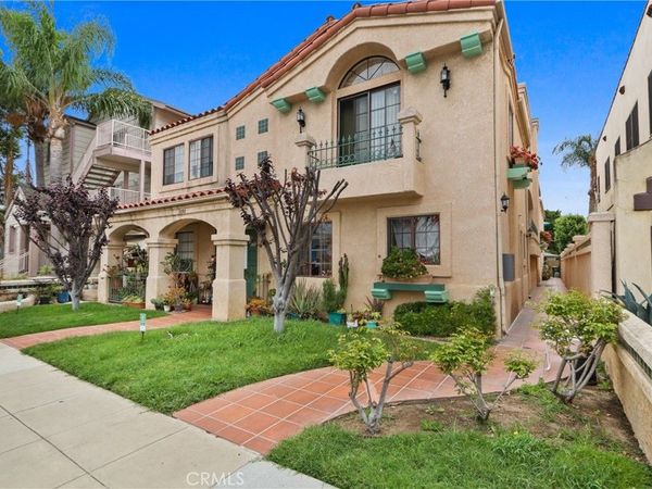 1052 Belmont Avenue, Unit B, Long Beach, CA 90804