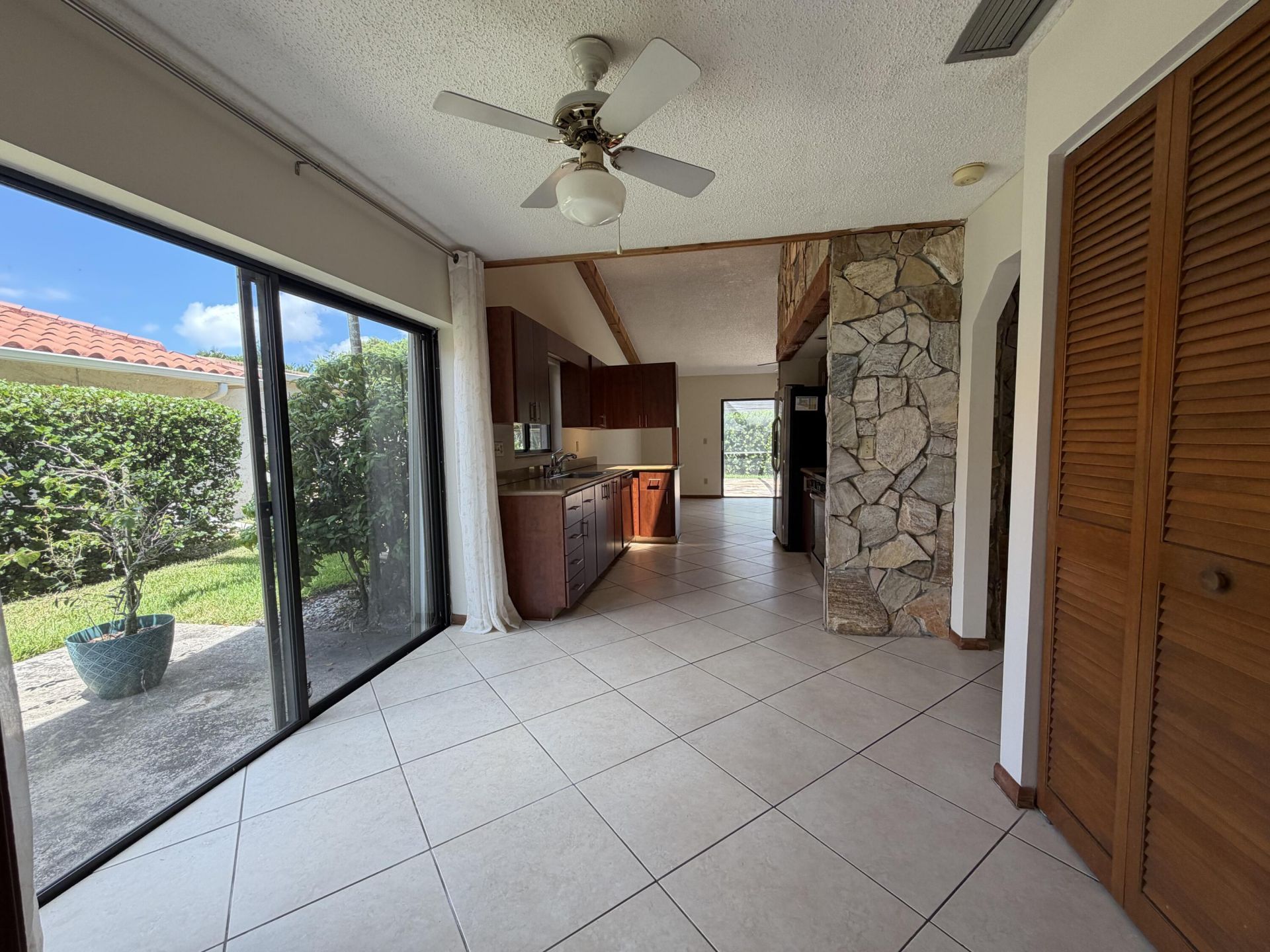 1066 NW 97th Avenue, Plantation, FL 33322 Photo