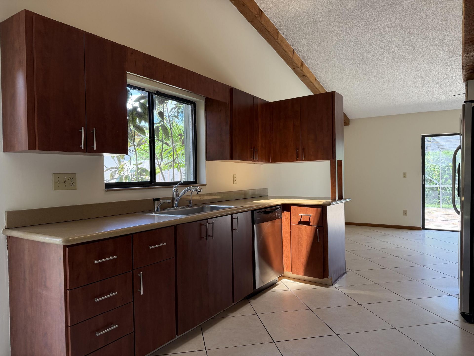 1066 NW 97th Avenue, Plantation, FL 33322 Photo