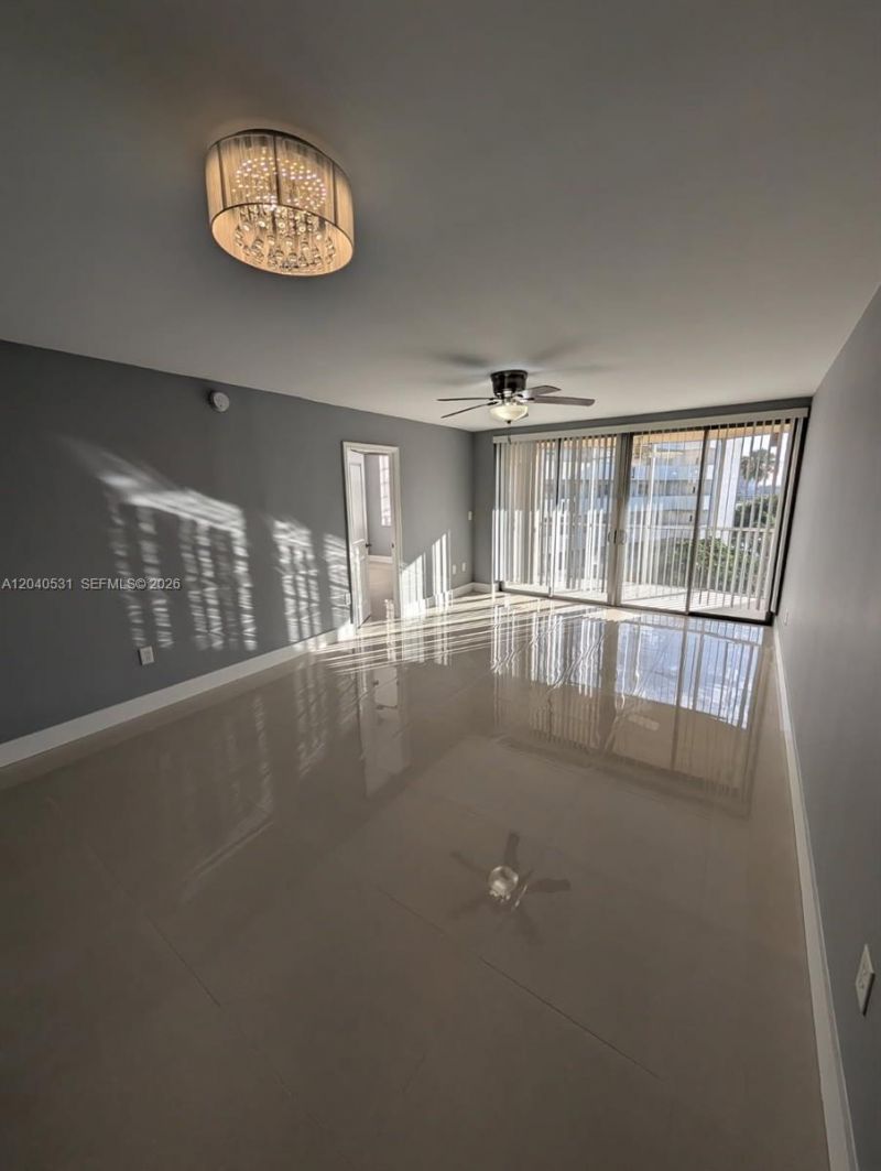 1750 NE 191st St , Unit 622-3, Miami, FL 33179 Photo