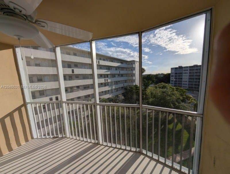 1750 NE 191st St , Unit 622-3, Miami, FL 33179 Photo
