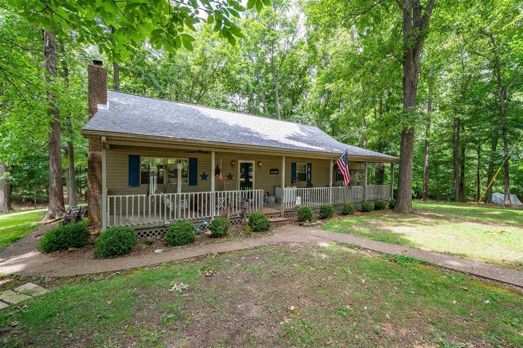 3016 Moseley Rd, Utica, KY 42376 Main Photo