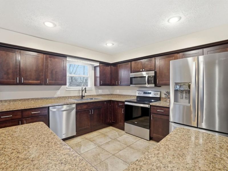 804 Victoria Drive, Franklin, OH 45005 Photo 15