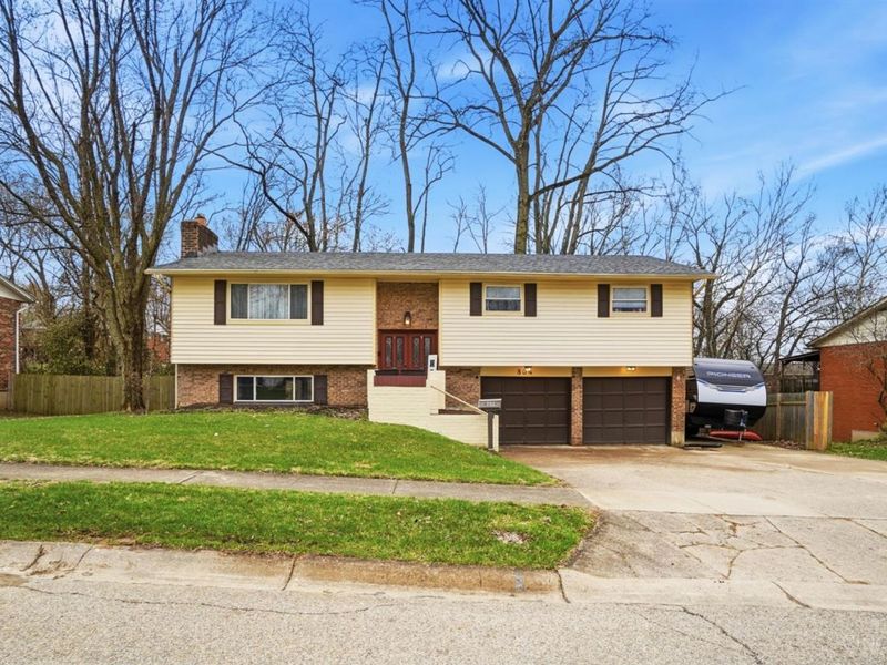 804 Victoria Drive, Franklin, OH 45005 Photo 2