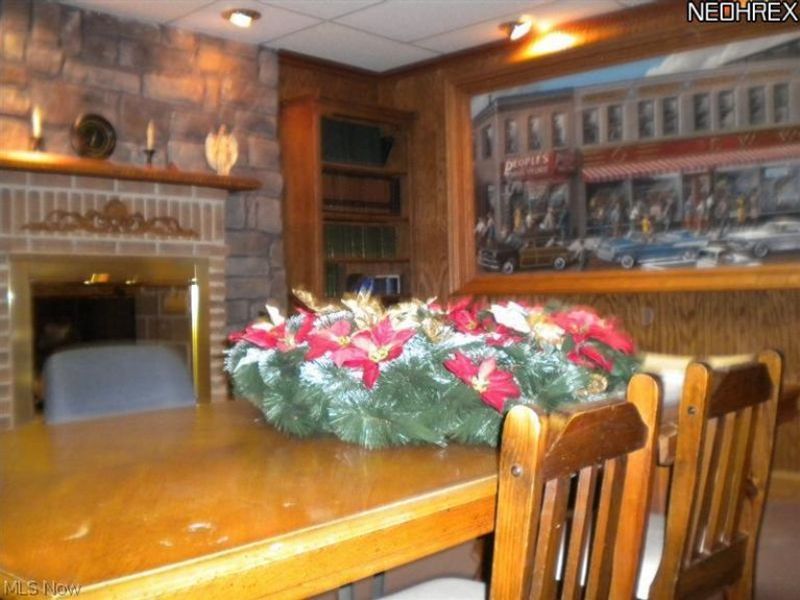 165 2nd Street NW, Barberton, OH 44203 Photo 5