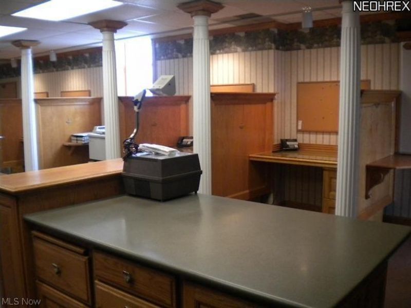 165 2nd Street NW, Barberton, OH 44203 Photo 6