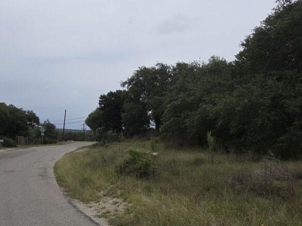714 Canyon Acres, Canyon Lake, TX 78133