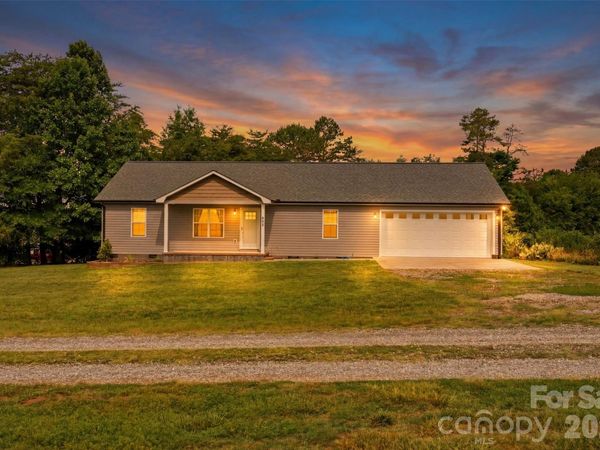 127 Quiet Acres Trail , Unit 20, Harmony, NC 28634