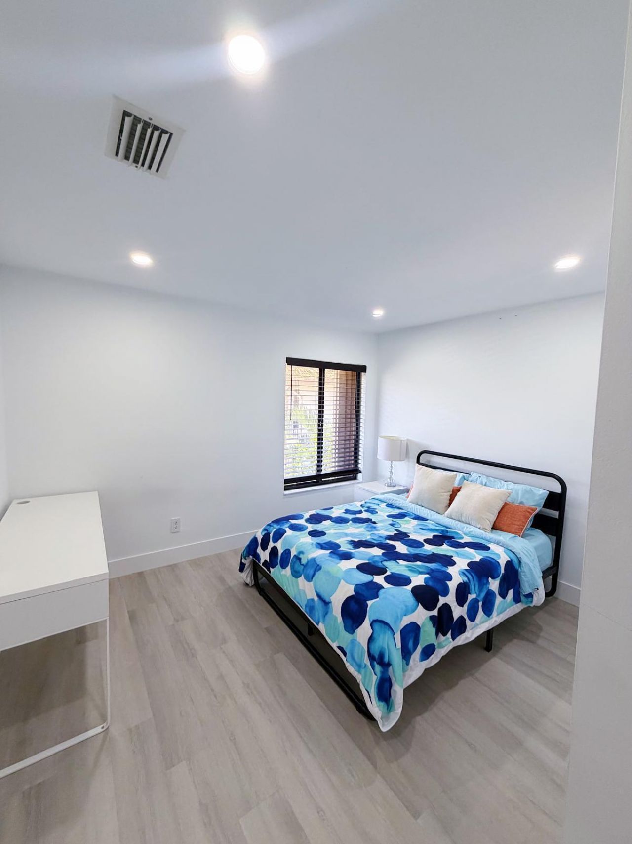 351 Club Circle, Unit 208, Boca Raton, FL 33487 Photo