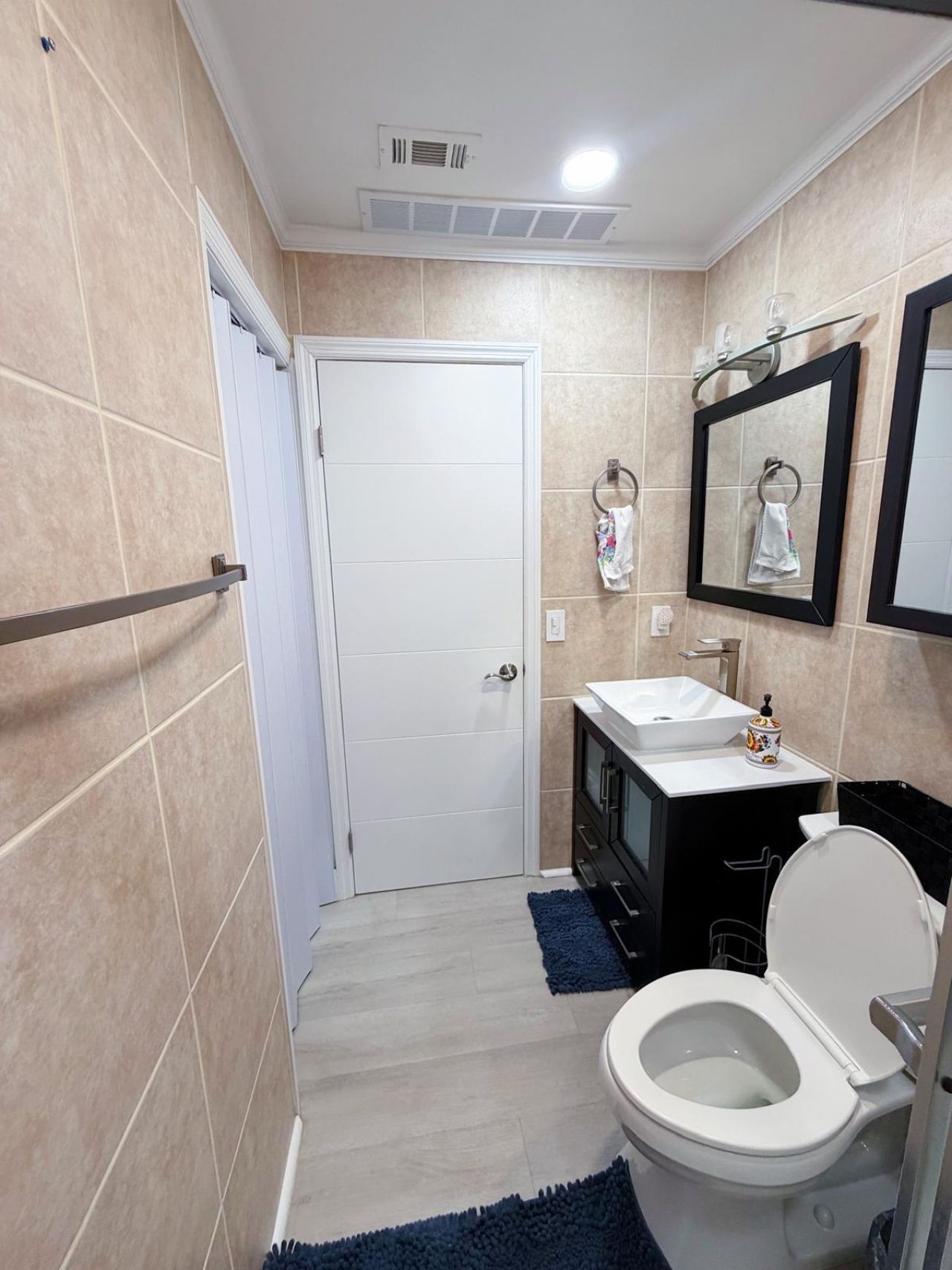 351 Club Circle, Unit 208, Boca Raton, FL 33487 Photo