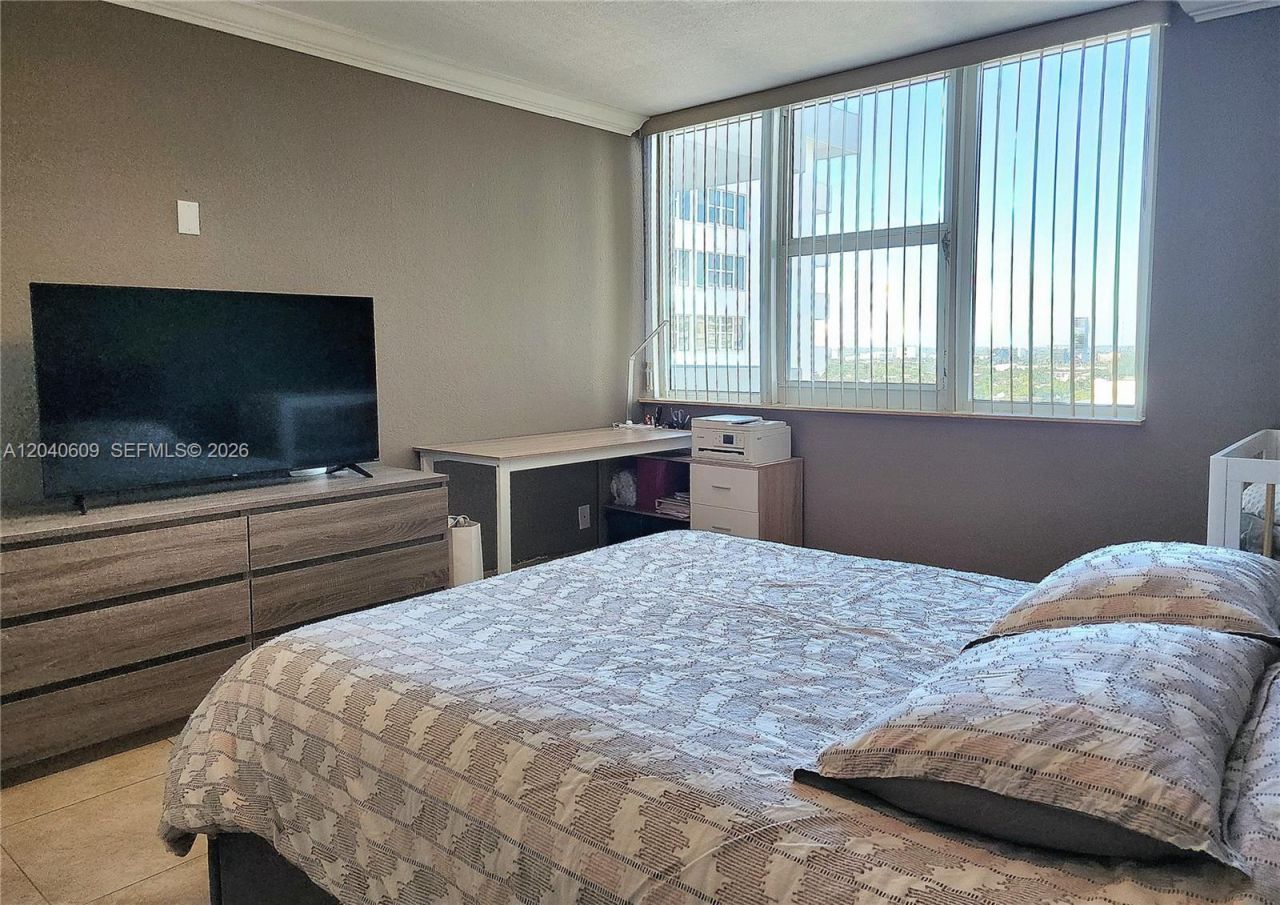 2030 S Ocean Dr , Unit 1901, Hallandale Beach, FL 33009 Photo
