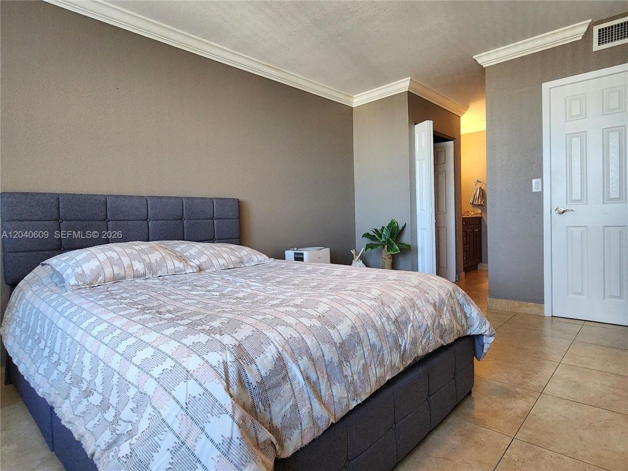 2030 S Ocean Dr , Unit 1901, Hallandale Beach, FL 33009 Photo