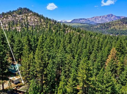 1356 Bonanza Avenue, South Lake Tahoe, CA 96150 Photo
