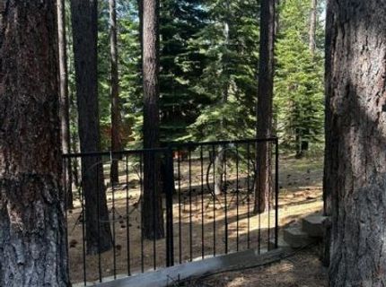 1356 Bonanza Avenue, South Lake Tahoe, CA 96150 Photo