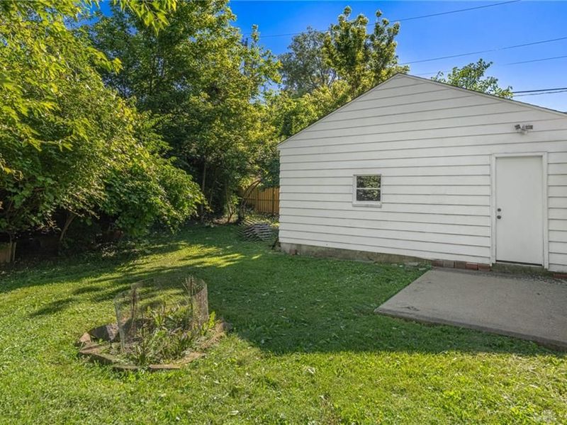 4945 Kolmar Avenue, Riverside, OH 45432 Photo 19
