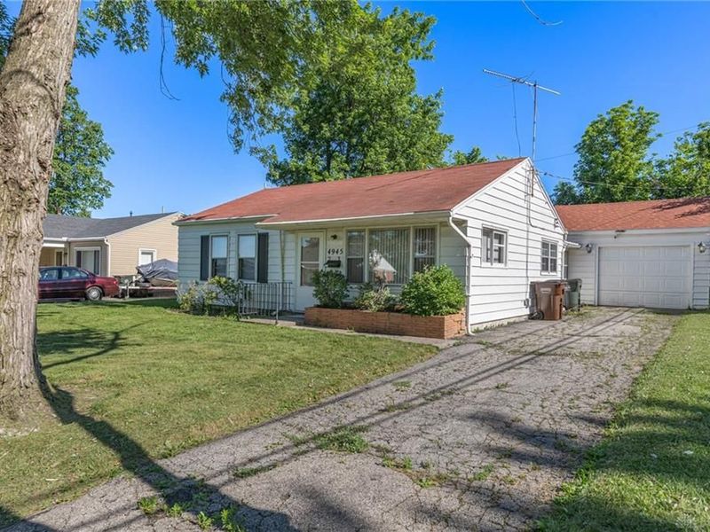 4945 Kolmar Avenue, Riverside, OH 45432 Photo 2