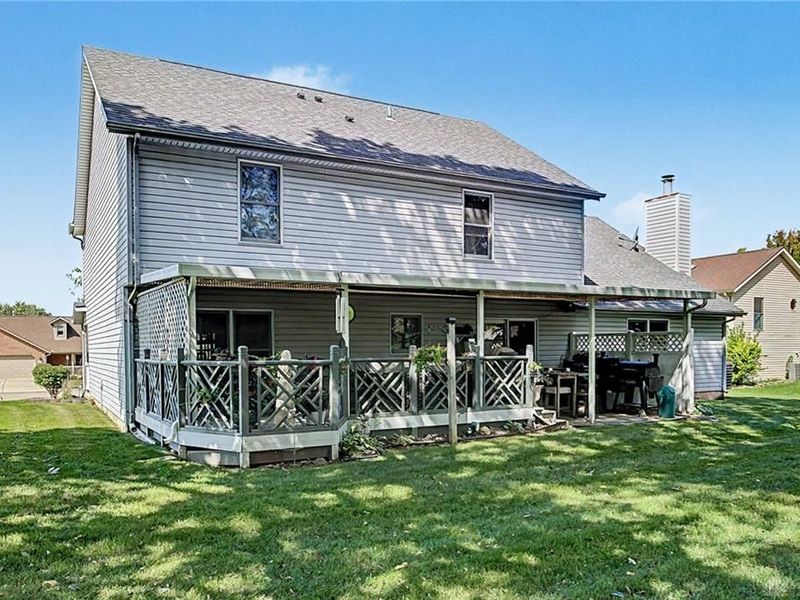 1070 Winston Lane, Tipp City, OH 45371 Photo 10
