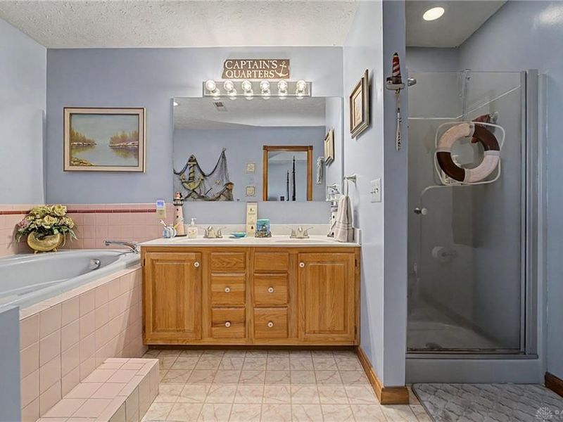 1070 Winston Lane, Tipp City, OH 45371 Photo 28
