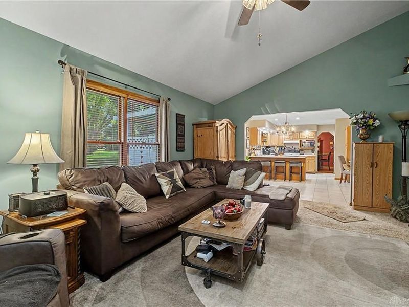1070 Winston Lane, Tipp City, OH 45371 Photo 33