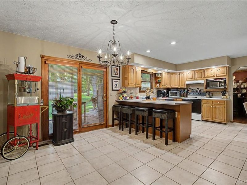 1070 Winston Lane, Tipp City, OH 45371 Photo 42