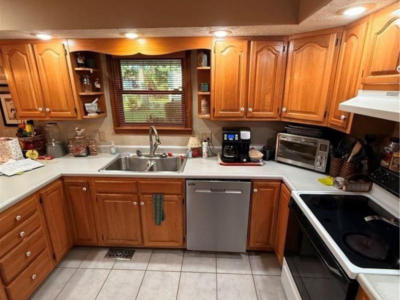 1070 Winston Lane, Tipp City, OH 45371 Photo 47