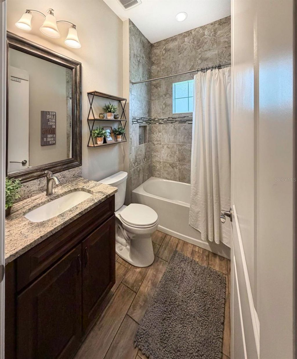 4042 Woodland Retreat Boulevard, New Port Richey, FL 34655 Photo