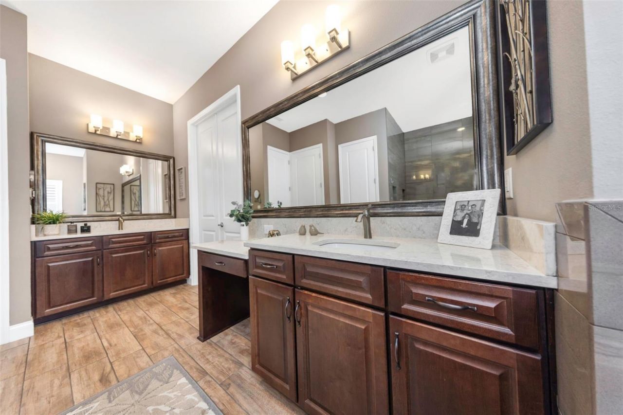 4042 Woodland Retreat Boulevard, New Port Richey, FL 34655 Photo