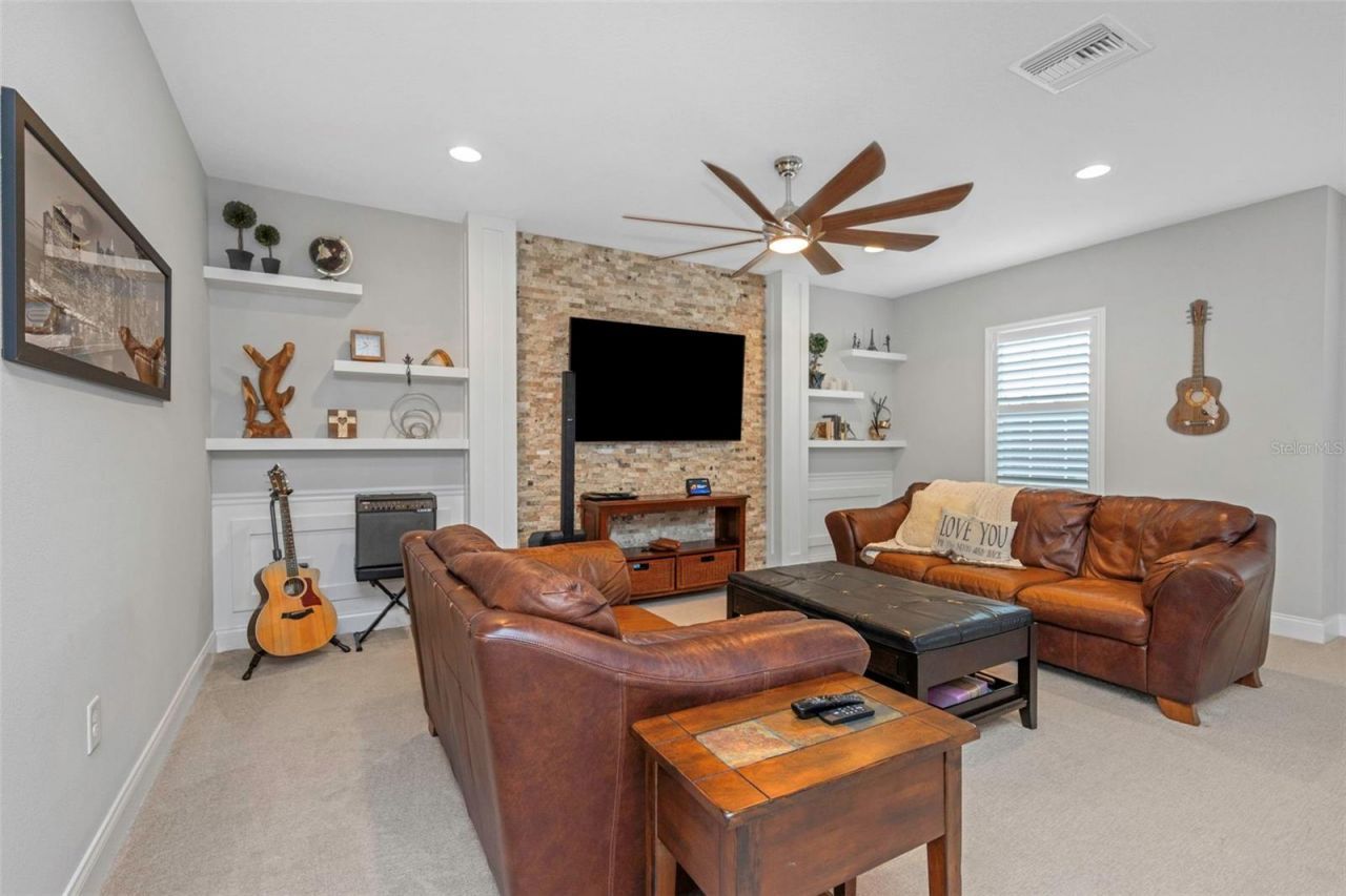 4042 Woodland Retreat Boulevard, New Port Richey, FL 34655 Photo
