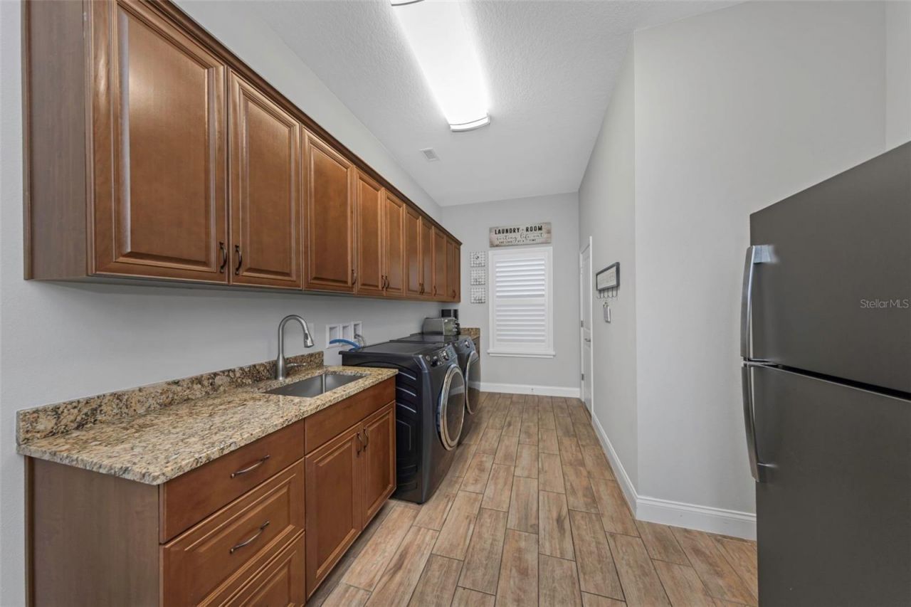 4042 Woodland Retreat Boulevard, New Port Richey, FL 34655 Photo