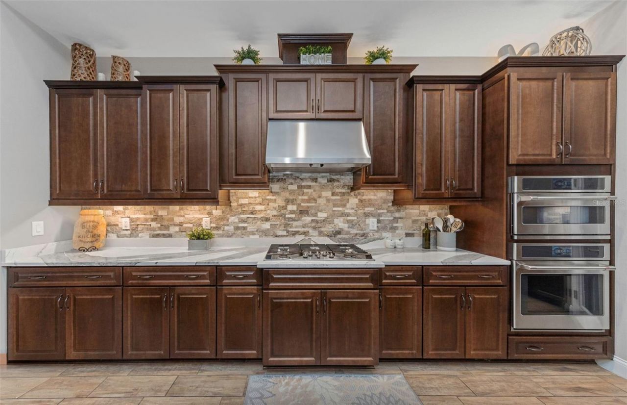 4042 Woodland Retreat Boulevard, New Port Richey, FL 34655 Photo