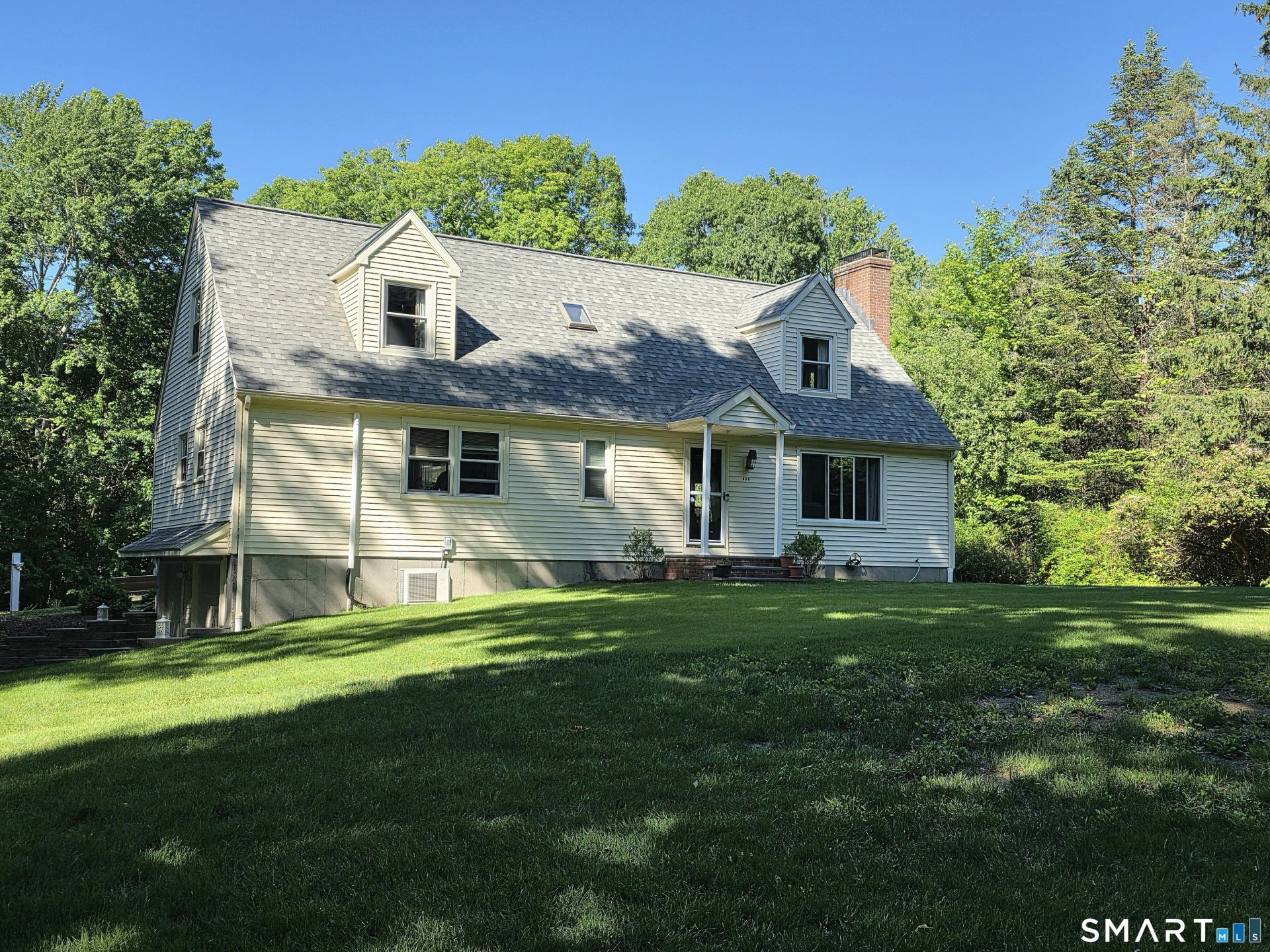 566 Benson, Middlebury, CT 06762 Main Photo