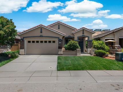348 Lone Spur Dr, Folsom, CA 95630 Photo