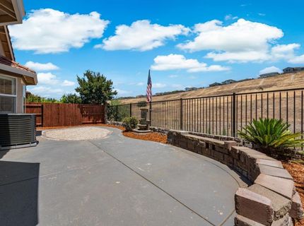 348 Lone Spur Dr, Folsom, CA 95630 Photo