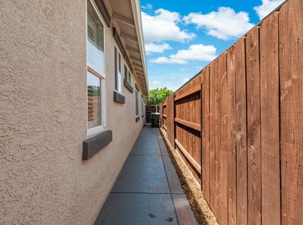 348 Lone Spur Dr, Folsom, CA 95630 Photo