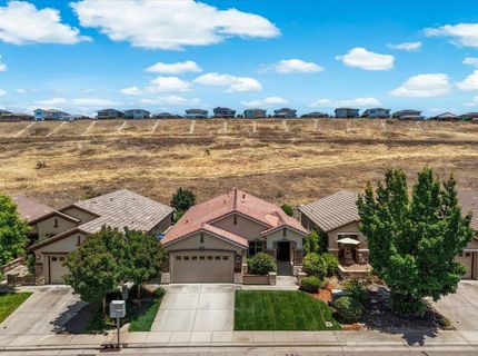 348 Lone Spur Dr, Folsom, CA 95630 Photo