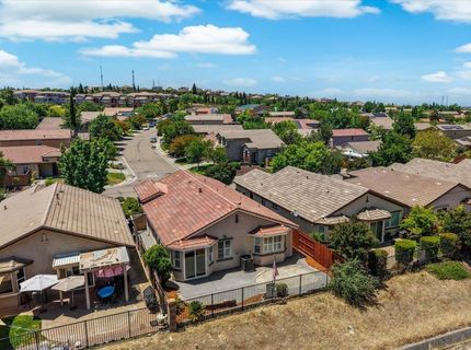348 Lone Spur Dr, Folsom, CA 95630 Photo