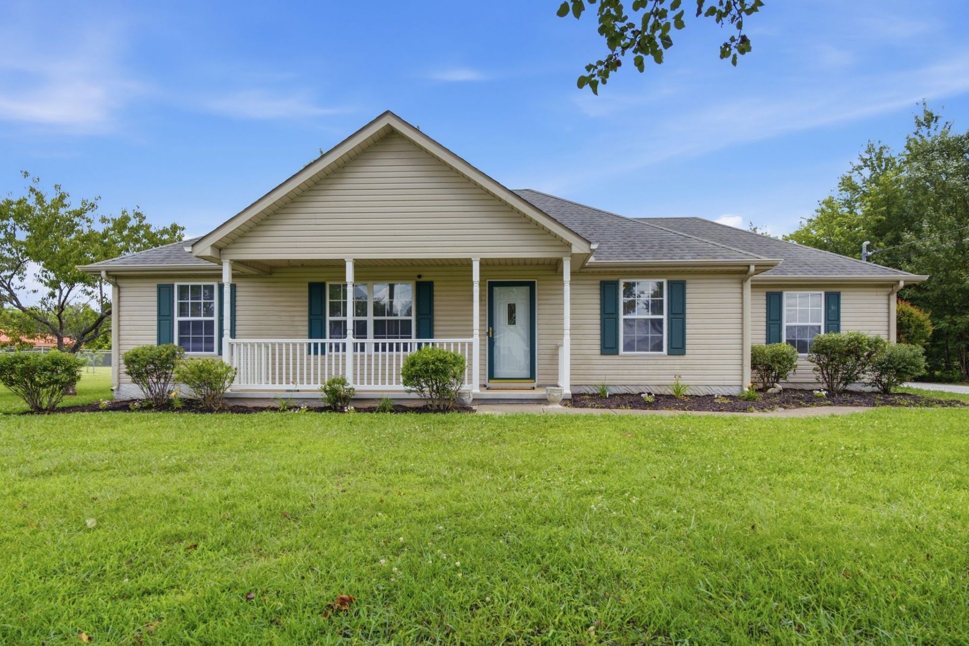 7120 Alexandria Dr, Murfreesboro, TN 37129 Main Photo