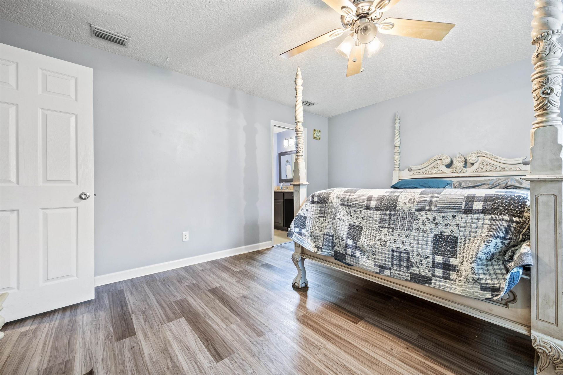 135 NE Golden Rain Terrace , Lee, FL 32059 Photo