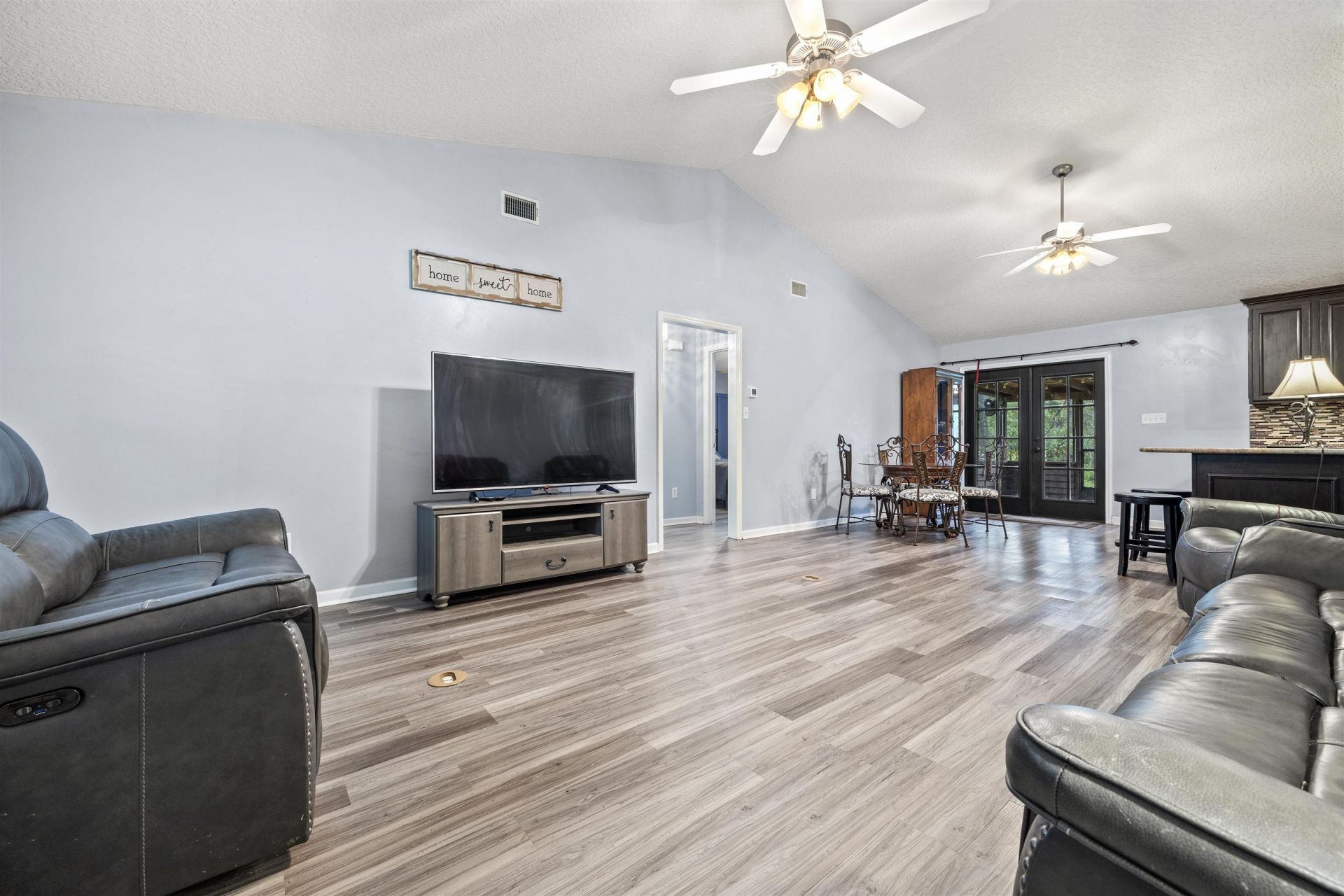 135 NE Golden Rain Terrace , Lee, FL 32059 Photo