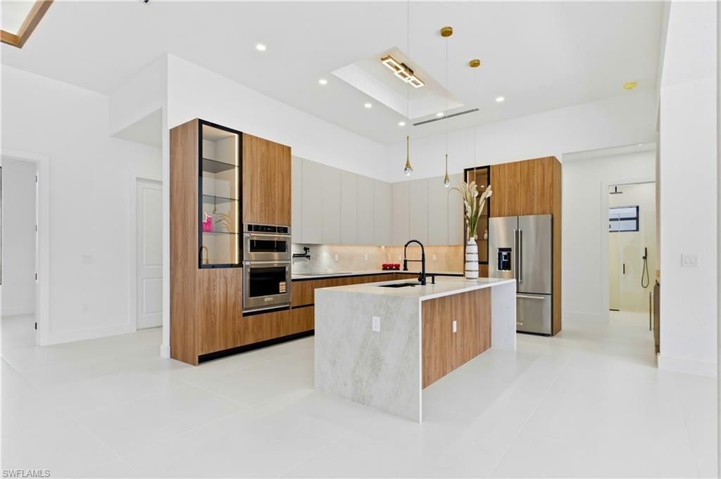 4627 SW 17th Ave , Cape Coral, FL 33914 Photo
