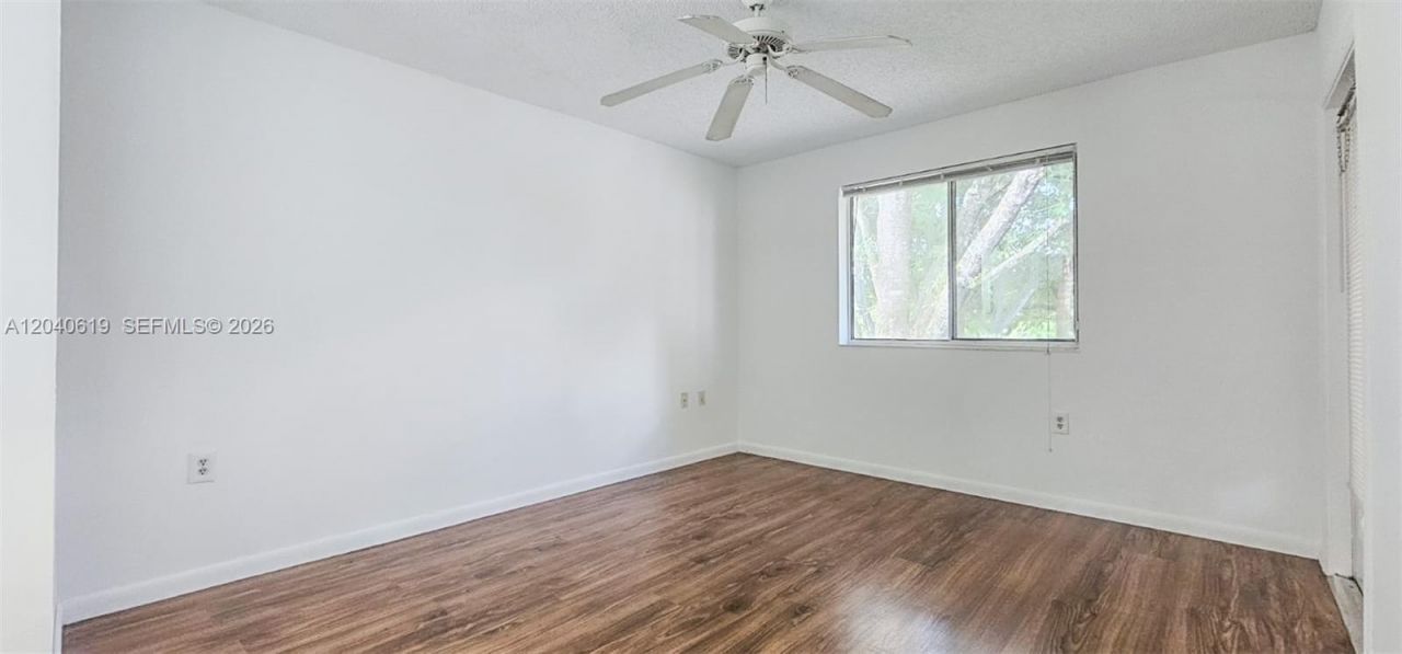 3204 Glenmoor Dr , Unit 3204, West Palm Beach, FL 33409 Photo