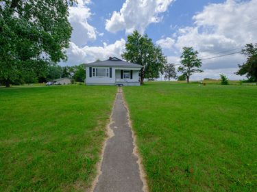 5246 Highway 235 , Nancy, KY 42544
