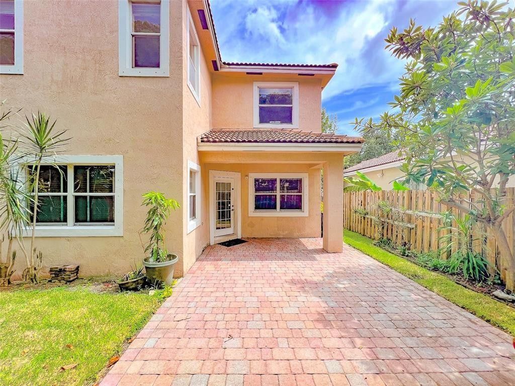 2132 NW 75th Way, Pembroke Pines, FL 33024 Photo