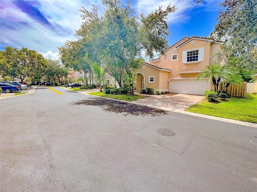 2132 NW 75th Way, Pembroke Pines, FL 33024 Photo