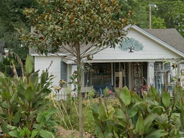 411 Dallas Street , Gravette, AR 72736