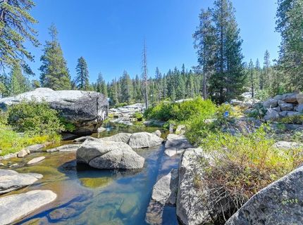 100 S Yuba Dr, Soda Springs, CA 95728 Photo