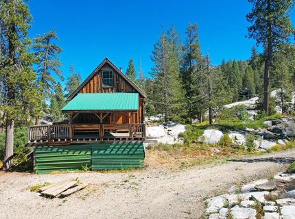 100 S Yuba Dr, Soda Springs, CA 95728 Photo