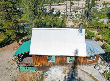 100 S Yuba Dr, Soda Springs, CA 95728 Photo