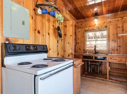 100 S Yuba Dr, Soda Springs, CA 95728 Photo