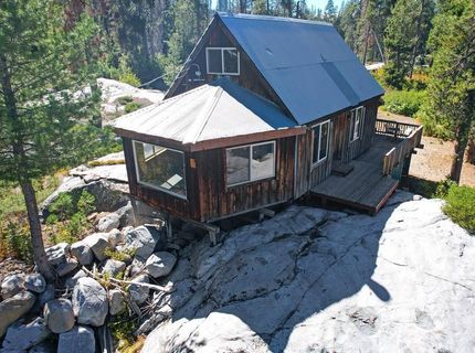 100 S Yuba Dr, Soda Springs, CA 95728 Photo